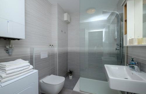 Studio Apartman KRILA WINGS- parking in garage - Foto 11