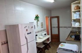 Localização Imbatível! A 98m da Praia do Forte com Conforto, Ar-Condicionado e Estacionamento! - Foto 6