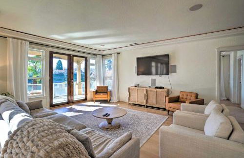 Luxe Getaway with Riverfront Views in Grants Pass! - Foto 4