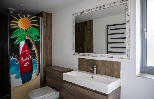 The Salt House - Luxury Home with Pool & Hot Tub - Foto 58