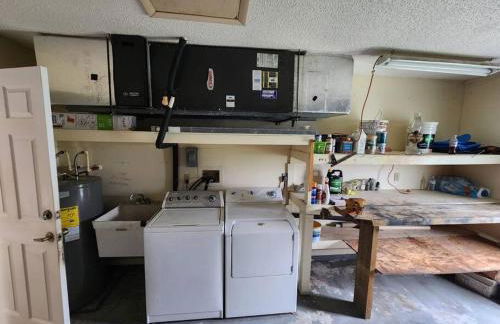 Home with pool and canal access to ocean - Foto 24