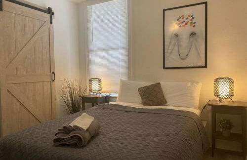 Chic Bungalow Apartment steps from Armature Works & Downtown Riverwalk - Foto 30