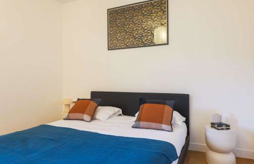 Garden Suite Suresnes 5 persons 2 BR near La Defense - Foto 9