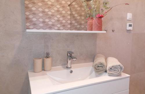 Vila Dubravka - schön und komfortabel inmitten von Olivenbäumen und Weinbergen mit Whirlpool - Foto 32