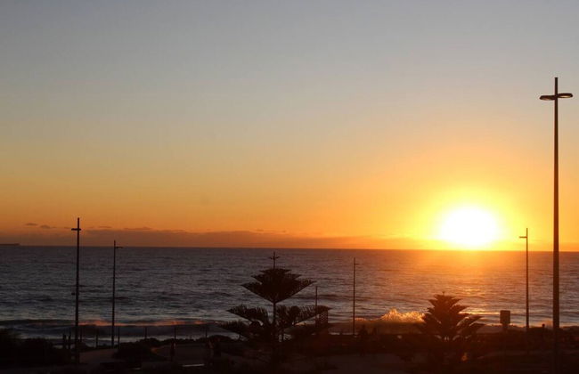 Idyllic Modern Scarborough Home Fireplace BBQ - Foto 35