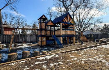 Navi- HUGE yard- MEGA playset- CUTE RV - Foto 35