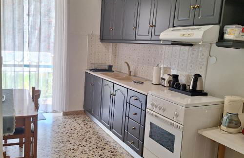 MARIAS APARTMENT SMART KEY BOX by PROJECT 86 IKE - Photo 8