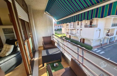 Acogedor dúplex en urbanización con piscina en Ajo - Foto 12