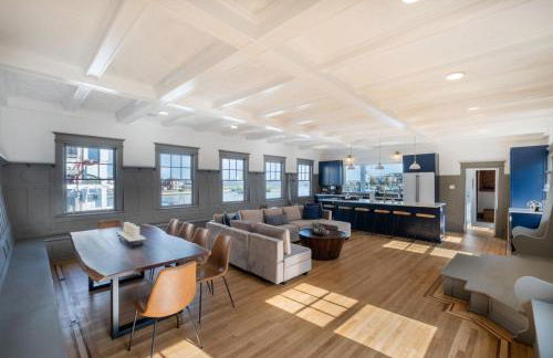 The Capone House-Historic Bayfront Home w/hot tub - Foto 24