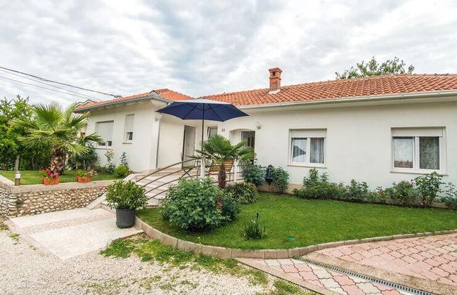 Apartments Tulipan - Photo 1