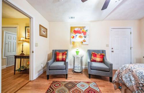 Charming Coastal Retreat in Bay St Louis home - Photo 22