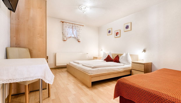 Haus Alvier - 3-zimmer Fewo Rothorn mit Terrasse - Foto 5, Habitación