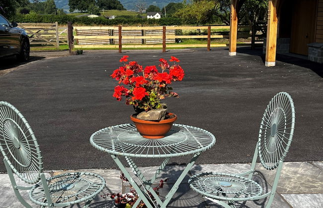 Cozy Studio Attic Retreat in Bettws Newydd - Foto 15