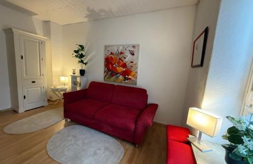 1 Zi Whg an der Universität zu Kiel-Alsenstrasse 17, perfekt als Schadenwohnung, eigener Parkplatz, große Wohnküche, Wlan, gemütlich möbliert, je 3 Min zur Universitätsklinik, Ostsee, Seebäder, City, Luxusfähren - Foto 2