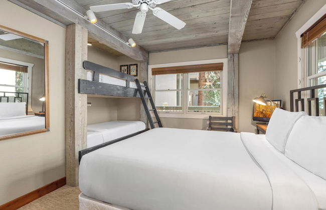 Top of the Village - Photo 76