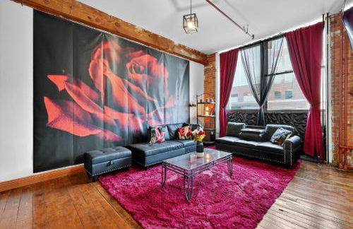 Beautiful 'Rose Themed' Loft Near Downtown Detroit apts - Foto 10