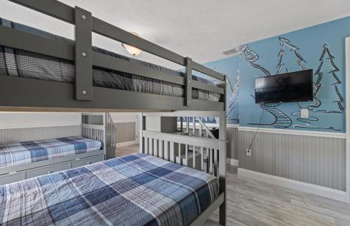 Luxury Riverfront Retreat Hot Tub, Game Room, Gym - Foto 31