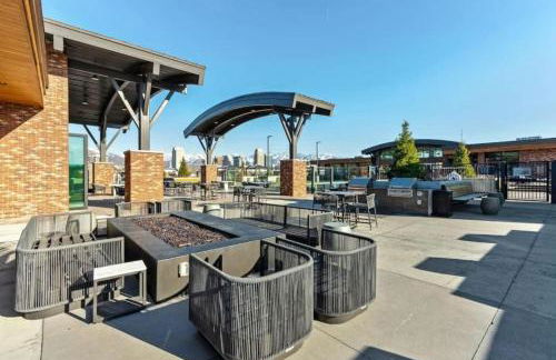 1 min Delta - Salt Palace - King Bed - Gym - Parking - Foto 30