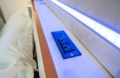 Entire Private Home with 2 Bedrooms 1 Bathroom, Grand View, King Bed, Spacious, Parking, Available Now - Foto 73