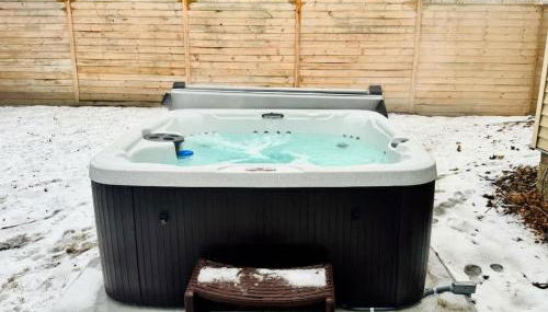 Walk to Highland Square, Sleeps 8 - Foto 3