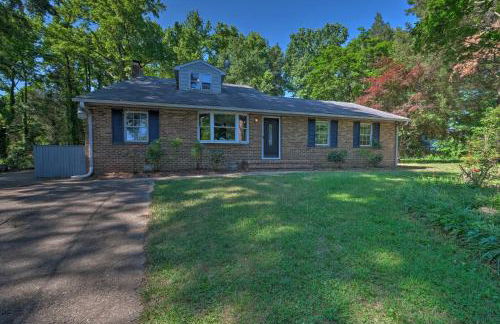 Coastal Edgewater Home with Private Hot Tub! - Foto 15