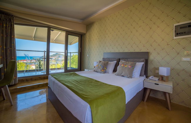 Koukounaria Hotel & Suites - Photo 22