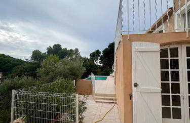 Charmant T2 avec terrasse, piscine et jardin - Foto 7