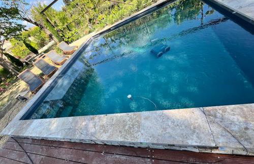 La provence avec piscine privative en campagne - Photo 34