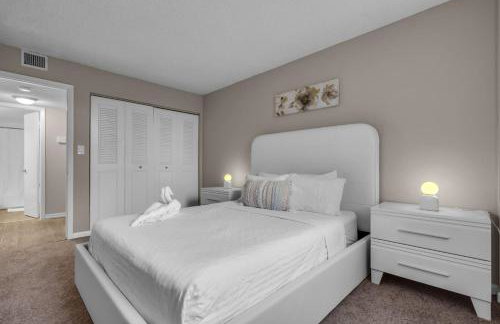 Stylish 2BR in North Miami with Free Parking - Foto 11