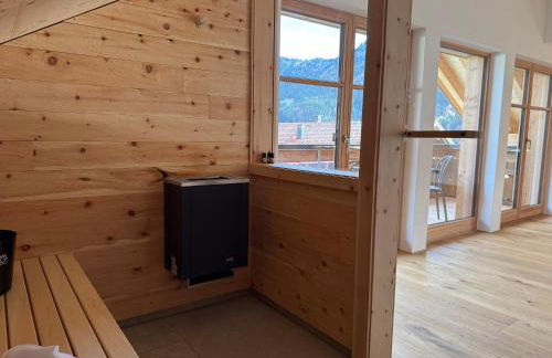 DAS BISCHOF - 5 exklusive Ferienwohnungen und 1 Doppelzimmer - 4x mit privater Zirben Sauna - Semmelservice & Hindelang PLUS - Foto 59