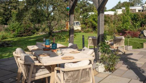 Trelawney - Foto 4, Garden view