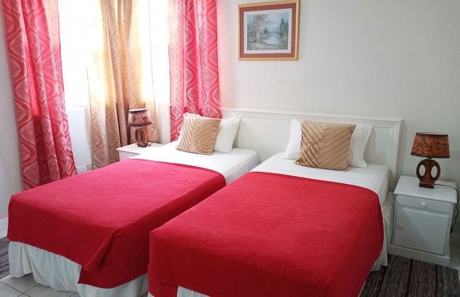 Cumber's Tropical Apartments - Foto 10