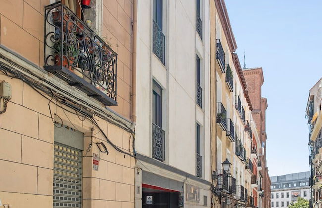 Limehome Madrid Calle de la Paloma - Photo 54