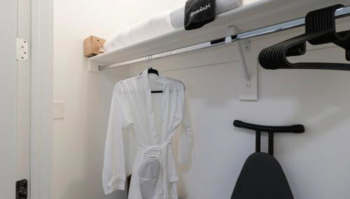 Unit 5 Cozy 1 Bed Room with Queen Bed plus Sofa Pullout - Foto 5