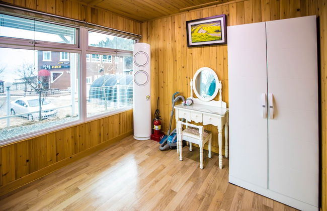 Sea and Sunset Pension - Photo 3