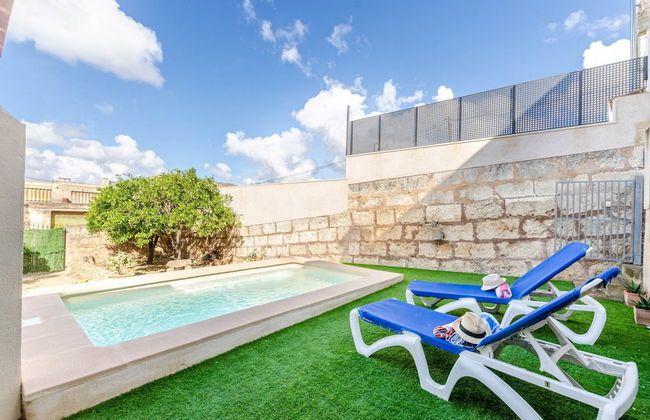 Holiday Home Near Maria de la Salut Town - Photo 1