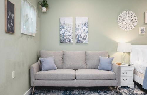 Primrose Studio 1BR Studio near Downtown Beaches Wineries - Photo 25