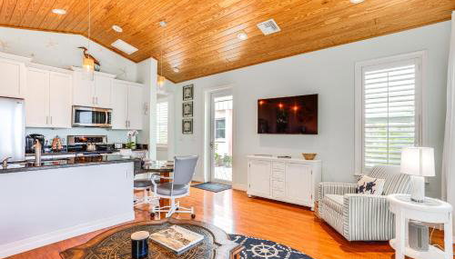 Waterfront Stuart Oasis with Hot Tub and Dock! - Foto 4