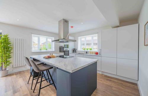 Luxe Ocean+playroom+Seascape - Photo 18