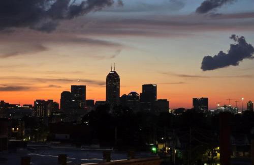 Walk to Bars and Restaurants in Fountain Square - Foto 6