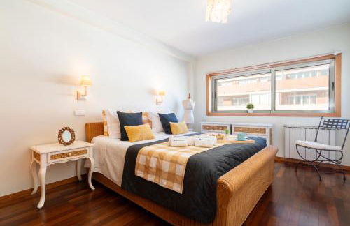 Host Wise - Homely Large Flat - Balcony - Foto 9