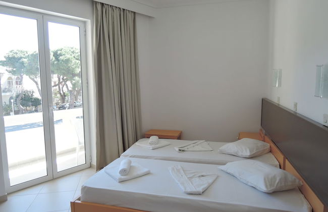 Fantasia Hotel Apartments - Photo 9