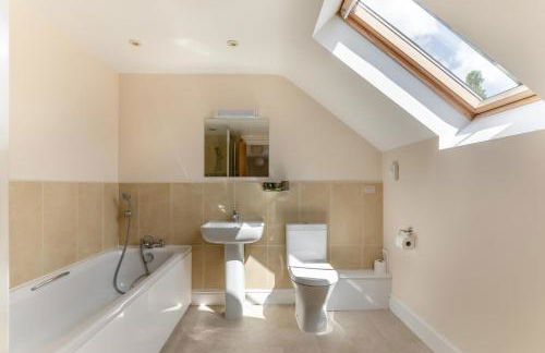 3 Bed in Burton Bradstock oc-s30572 - Photo 14