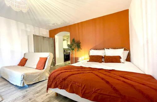 Grand Studio Chez Soi - Queen size bed - Terrasse - Foto 8