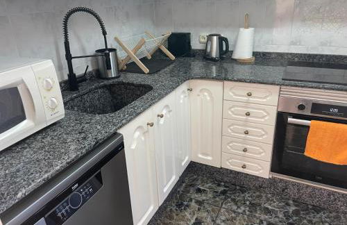 Apartamento en complejo residencial con piscina y garaje a 100m del mar - Foto 15