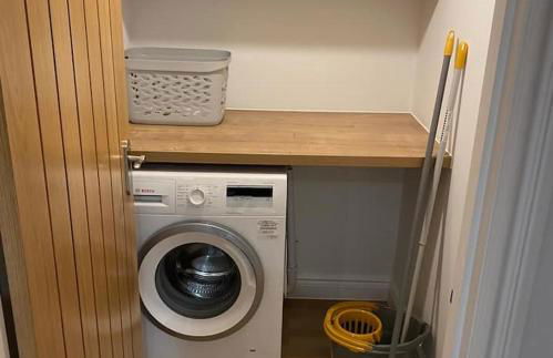 Haven Oaks - Self contained rural lodge 2 - Photo 10