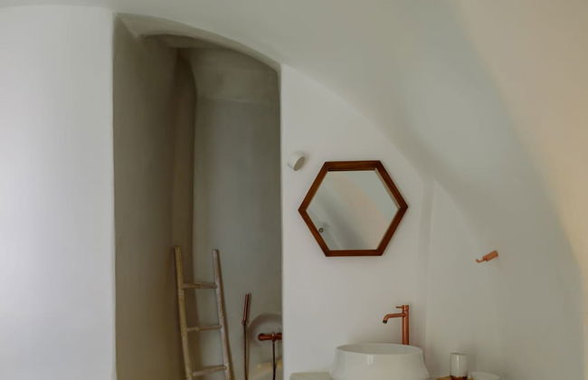 Nefeles Luxury Suites - Photo 59