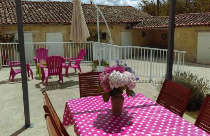 Repos et détente au cœur des richesses du Poitou - Foto 3