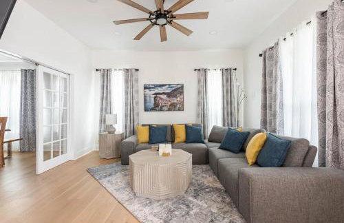 Riverwalk Pearl Zoo Museums Pool 5 BR 4 full and 1 half Baths - Foto 1