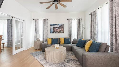 Riverwalk Pearl Zoo Museums Pool 5 BR 4 full and 1 half Baths - Foto 1